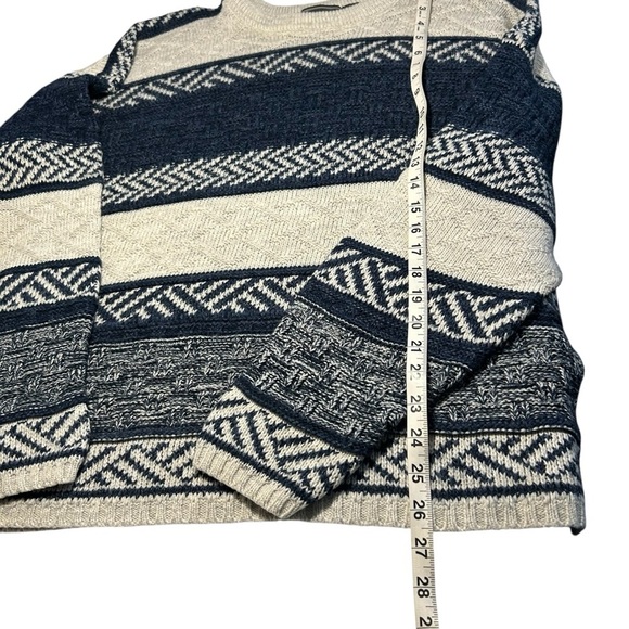 David Taylor 80" 90's Acrylic Crew Neck Sweater Navy Blue and White Sz LT - Picture 6 of 8